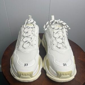 Authentic Balenciaga  White Women's Triple S Sneakers Size 37